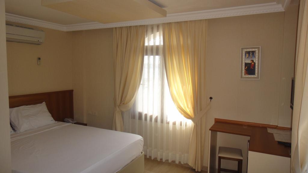 Golden Stone Butik Otel Чешме Номер фото