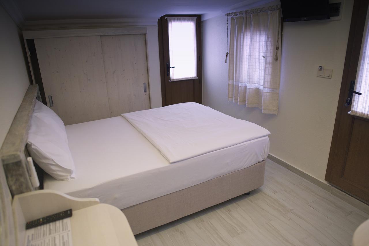 Golden Stone Butik Otel Чешме Екстер'єр фото